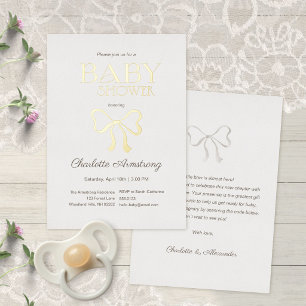 Lichte warme crèmekleurige elegante strik baby sho folie uitnodiging