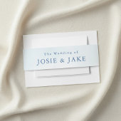 Lichte zachte Blauwe lucht Minimalistische Elegant Uitnodigingen Wikkel