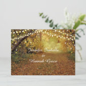 Lichten, Bospad Gay Lesbisch Bruiloft Uitnodiging (Staand voorkant)