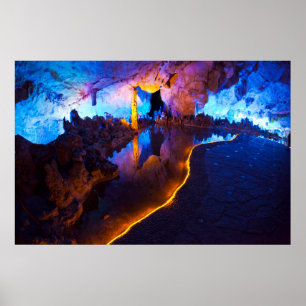 Lichten in Reed Flute Cave, China Poster