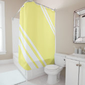 Lichtgeel: Moderne lijnen in wit Douchegordijn (In situ)
