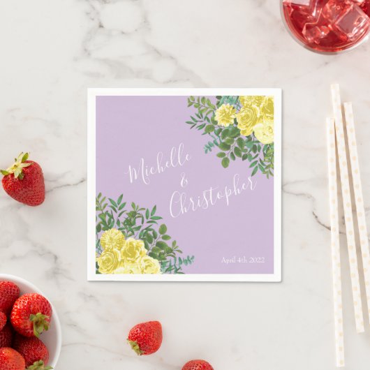 Lichtgele en lila-paarse roos bloemige bruiloft servet (Insitu)