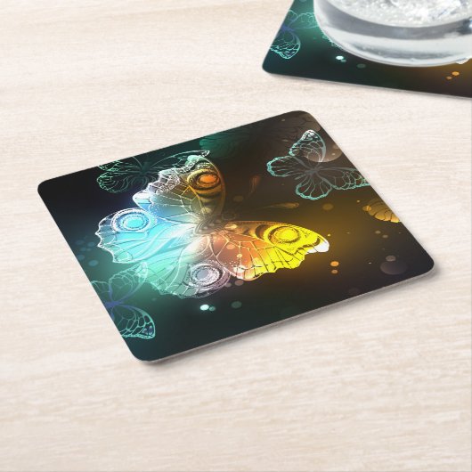 Lichtgevende vlinder en nachtvlinders kartonnen onderzetters (Schuin)