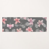 Lichtgrijs en roze monogram yogamat (Voorkant (horizontaal))