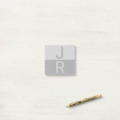 Lichtgrijs & Grijs Modern Initialen Monogram Post-it® Notes (Op bureau)