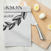 Lichtgrijze en zwarte lebbenfamilienaam trouwdatum theedoek (Quarter Fold)