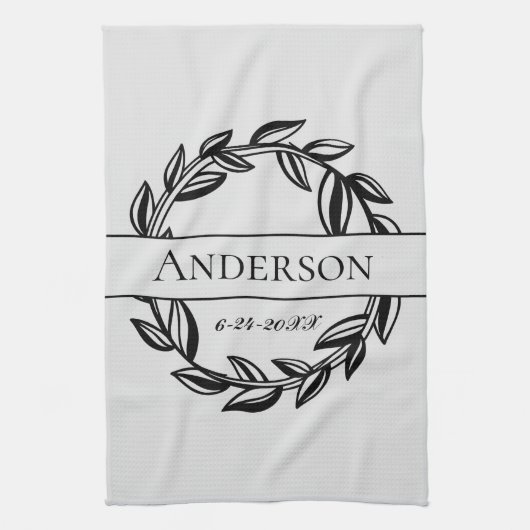 Lichtgrijze en zwarte lebbenfamilienaam trouwdatum theedoek (Verticaal)