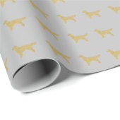 Lichtgrijze gouden retriever met gouden glitter cadeaupapier (Rol Hoek)