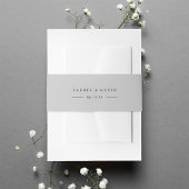 Lichtgrijze persoonlijke bruiloft uitnodigingen wikkel