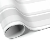 Lichtgrijze strepen cadeaupapier (Rol Hoek)
