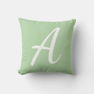 Lichtgroen monogram kussen