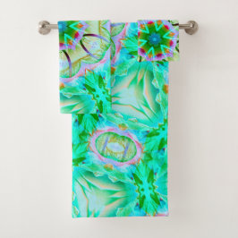 Lichtgroene korrelige textuur, bloemen kaleidoscoo bad handdoek