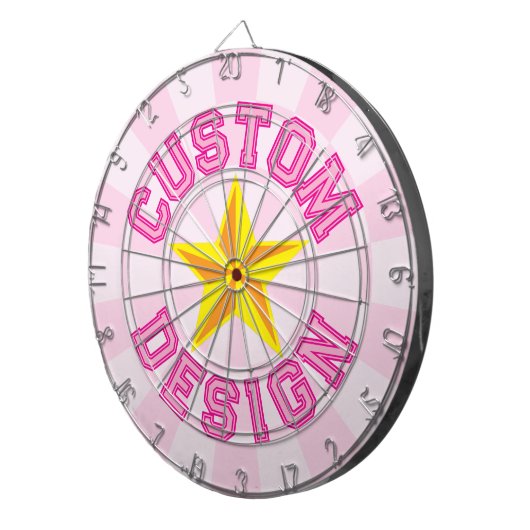Lichtroze aangepaste tekst met gele ster ontwerp dartbord (Voorkant Rechts)