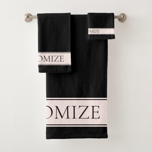 Lichtroze Blush Stripe & Elegante Bewerkbare Tekst Bad Handdoek (Insitu)