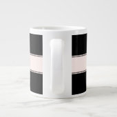 Lichtroze Blush Stripe & Elegante Bewerkbare Tekst Grote Koffiekop (Achterkant)