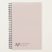 Lichtroze Custom Monogram 2025 Planner (Voorkant)