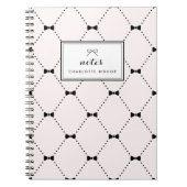 Lichtroze Diamond Bows Patroon Gepersonaliseerd Notitieboek (Voorkant)