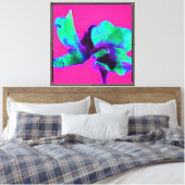 Lichtroze en groene bloemencanvas Print (Insitu (Slaapkamer))
