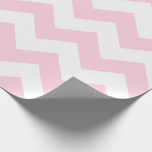Lichtroze en witte extra grote Chevron Cadeaupapier (Hoek)