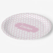 Lichtroze Honeycomb Aangepast monogram Papieren Bordje (Gekanteld)