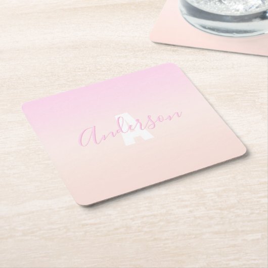 Lichtroze & perzikgradiënt Ombre Naam & Monogram Kartonnen Onderzetters (Schuin)