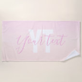 Lichtroze & perzikgradiënt Ombre Naam & Monogram Strandlaken (Voorkant)