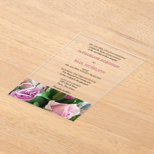 Lichtroze Rozen Love Bride en Groom Clear Acryl Uitnodigingen (Laagn)