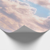 Lichtroze wolken in een blauwe lucht cadeaupapier (Hoek)