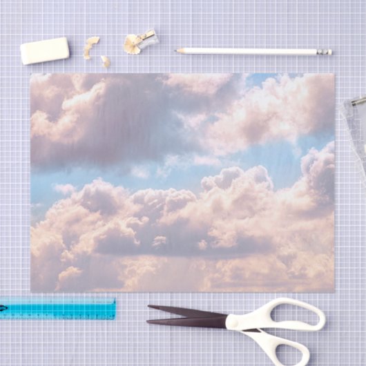 Lichtroze wolken in een blauwe lucht tissuepapier (Craft)