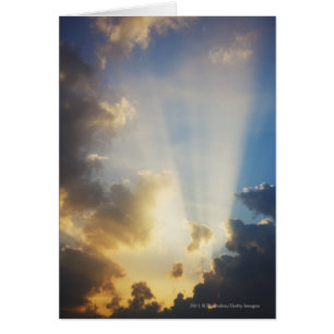 Lichtstraal door de wolken