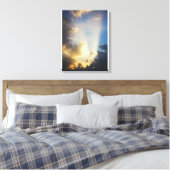 Lichtstraal door de wolken canvas afdruk (Insitu (Slaapkamer))