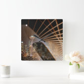 Lichtstralen in de nacht vierkante klok (Huis)