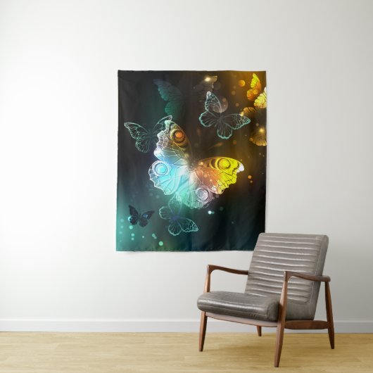 Lichtvlinder en nachtvlinder wandkleed (In situ)