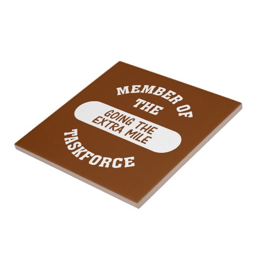 Lid van de Extra Mile Task Force Tegeltje (Zijkant)