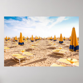 LIDO DI JESOLO, ITALIË - SUNLOUNGERS IN BEACH POSTER