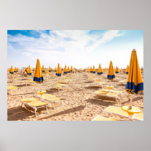 LIDO DI JESOLO, ITALIË - SUNLOUNGERS IN BEACH POSTER