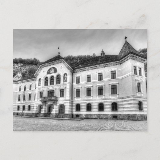 Liechtenstein Government House Briefkaart (Voorkant)