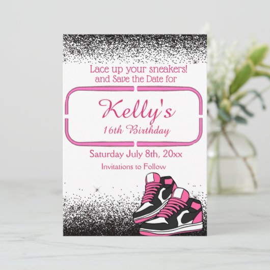 Lief 16 Sneaker Verjaardag, Glitter Save The Date (Staand voorkant)