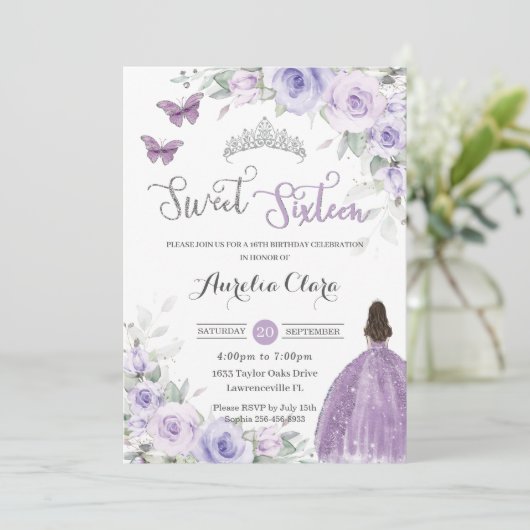 Lief 16 Verjaardag Paarse Bloemen Jurk Prinses Kaart (Staand voorkant)