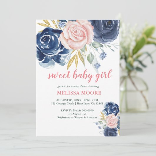 Lief baby meisje bloemenmarineblauw roze baby show kaart (Staand voorkant)