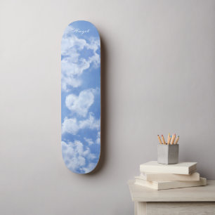 Lief hartvormig wolkje in blauwe lucht vrolijk gel persoonlijk skateboard