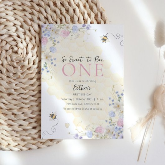 Lief om één honing meisjes eerste verjaardag te zi kaart