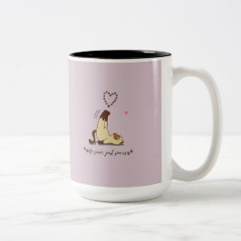 Lief sticker met uitstrekkende kat voor kattenlief tweekleurige koffiemok