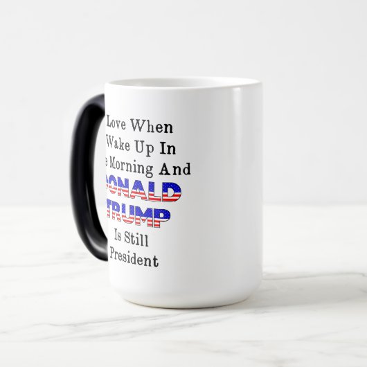 Liefde als ik opsta in AM en Trump is President Magische Mok (Voorkant links)