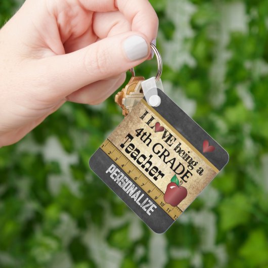 Liefde als leraar in de vierde klas sleutelhanger (Hand)