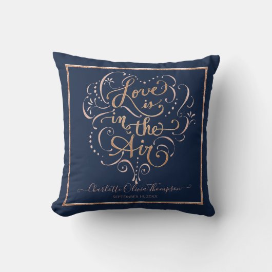 Liefde Baby Meisje Navy Roze Goud Script Typografi Kussen (Voorkant)