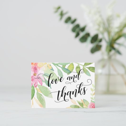 Liefde & Bedankt Typografie Roze Floral Weddenscha Informatiekaartje (Staand voorkant)