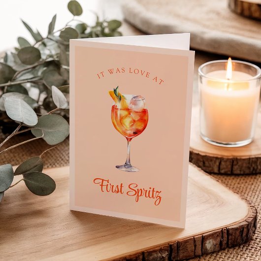Liefde bij First Spritz Schattige Cocktail Pun Jub Kaart