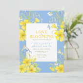 Liefde bloeit de lente bloemen blauwe bruiloft kaart (Staand voorkant)