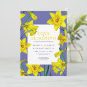 Liefde bloeit de lente gele daffodils bruiloft kaart (Staand voorkant)